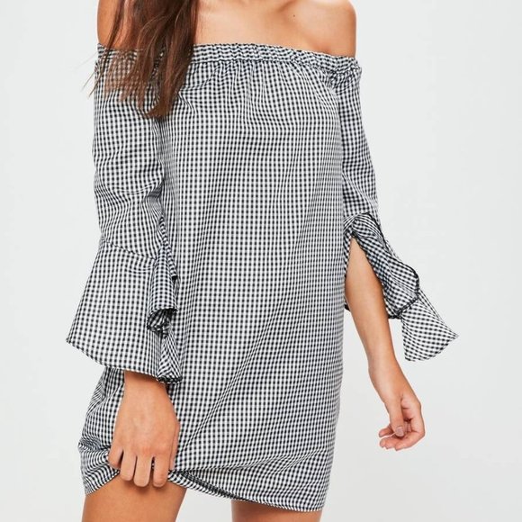 Missguided Gingham OffShoulder Ruffle Sleeve Dress - Picture 1 of 2